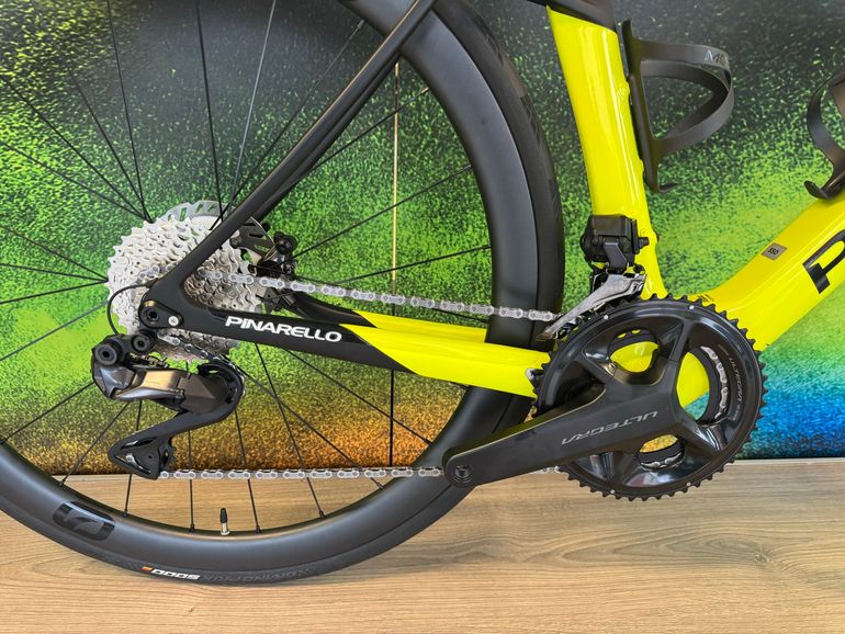 Použité Pinarello Dogma Shimano Ultegra Di2 2026 Road & Gravel — obrázek 3 z 4