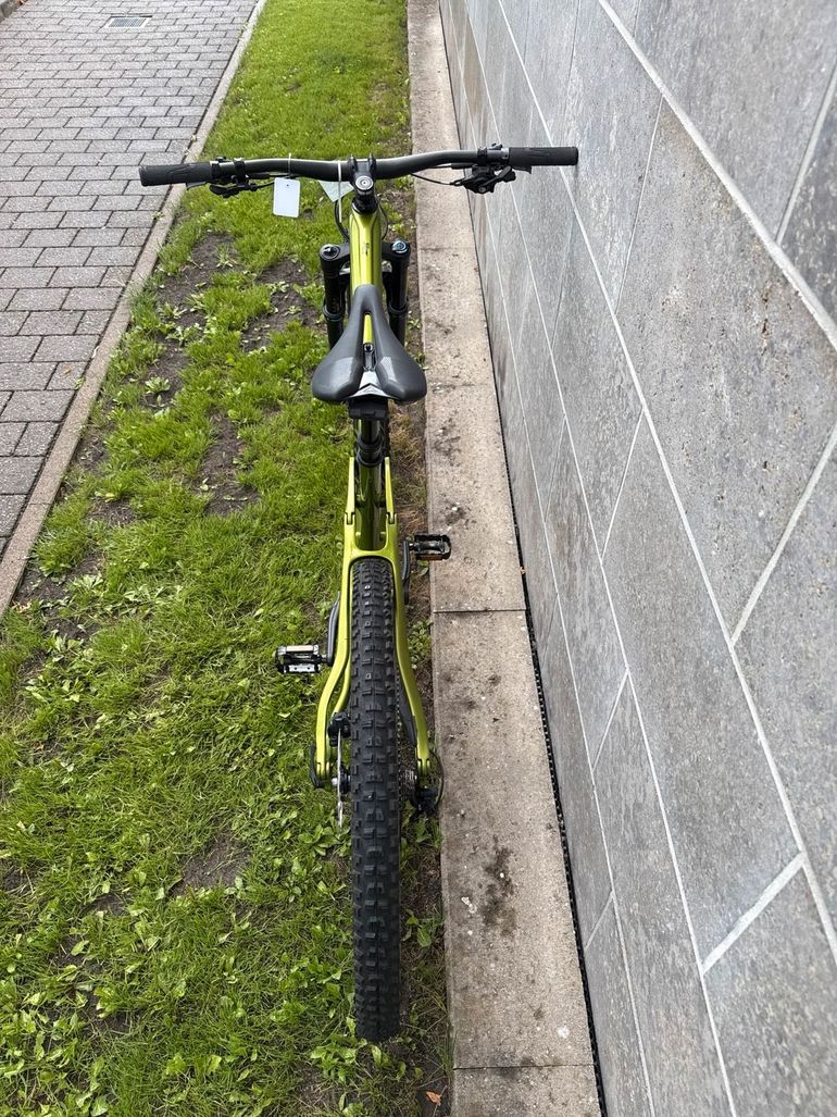 Used Merida ONE-TWENTY 6000 2023 2023 Mountainbike, Green, 29 — image 10 of 16