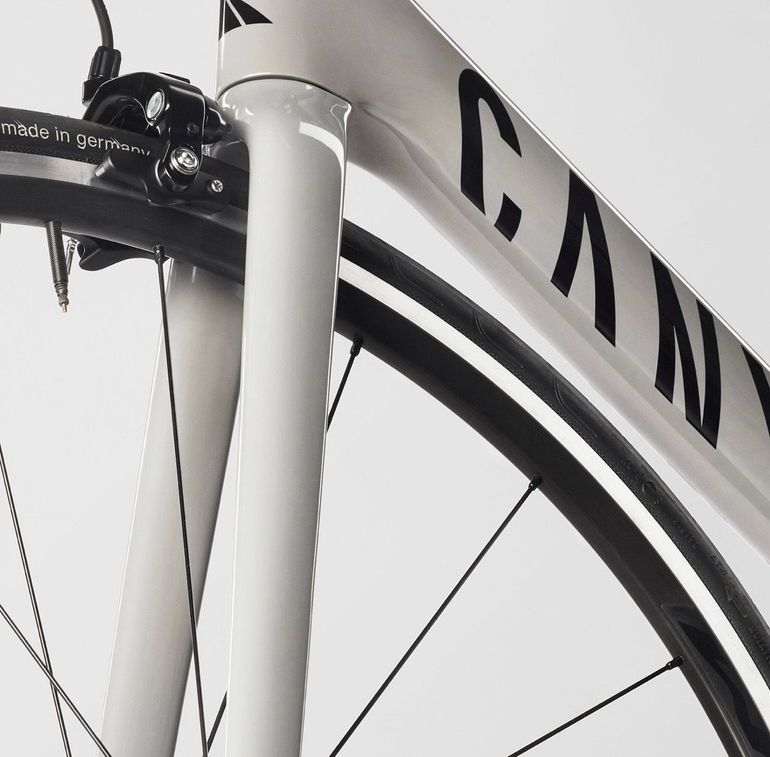 Used Canyon Ultimate CF SL 7 2021 2021 Road & Gravel, Light Gray — image 12 of 13