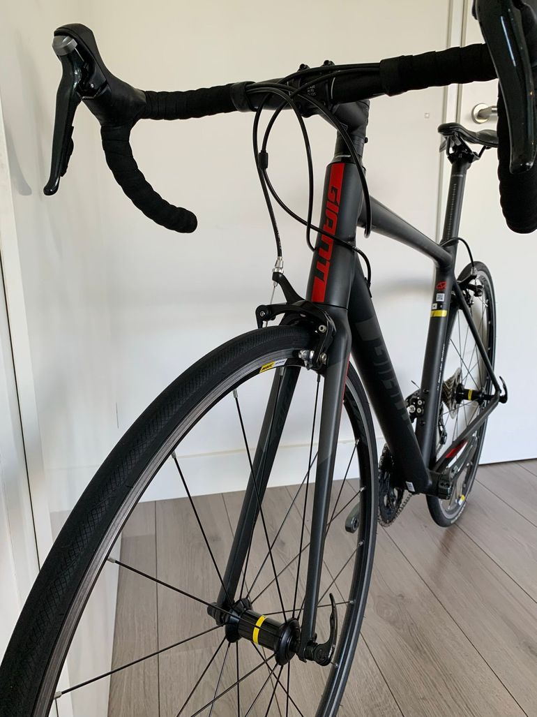 Used Giant Contend SL 2 2019 Road & Gravel, Black — image 12 of 13