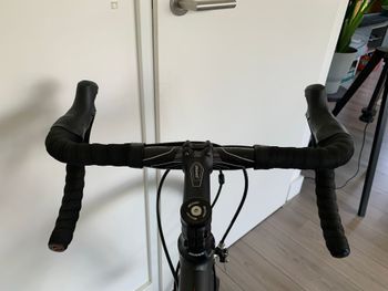 Used Giant Contend SL 2 2019 Road & Gravel, Black — image 9 of 13