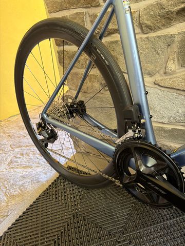 Gebrauchtes Giant TCR Advanced 0 2025 2025 Road & Gravel, Hellgrau — Bild 3 von 6