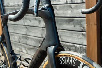 Used Pinarello DOGMA F RED ETAP AXS Disc 2023 2023 Road & Gravel, Black — image 3 of 4