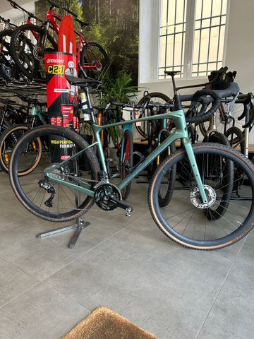 Used Giant Revolt Advanced Pro Frameset 2024 2024 Road & Gravel, Light Gray — image 4 of 4