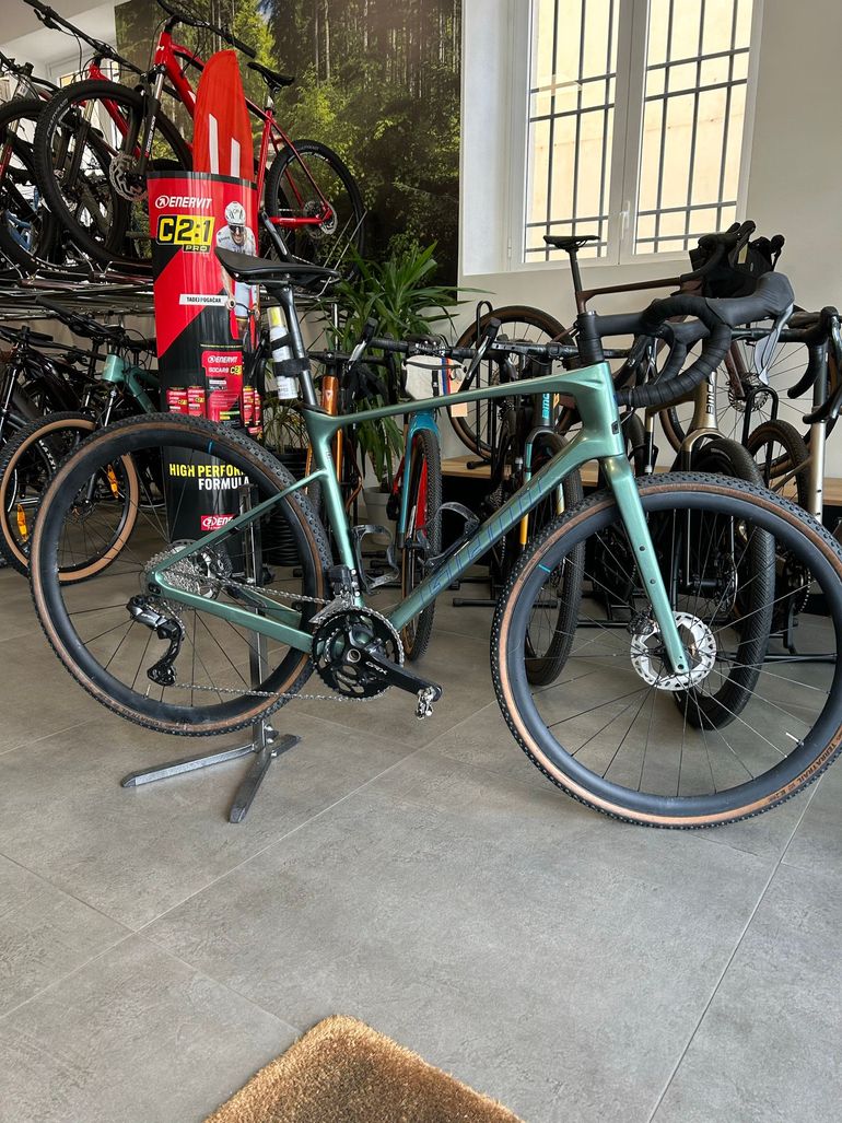 Used Giant Revolt Advanced Pro Frameset 2024 2024 Road & Gravel, Light Gray — image 4 of 4