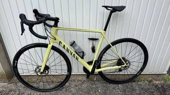 Brugt Canyon Endurace CF SL 7 Disc 2022 2022 Road & Gravel
