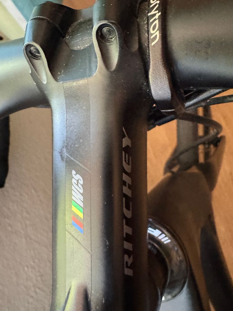 Used Rose XLITE 06 Ultegra Di2 2022 2022 Road & Gravel, Black — image 9 of 11