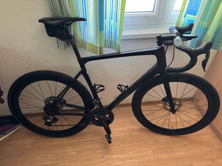 Used Rose XLITE 06 Ultegra Di2 2022 2022 Road & Gravel, Black — image 1 of 11