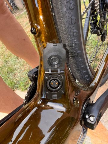 Used Orbea Denna M30 2025 2025 Road & Gravel, Red — image 8 of 8