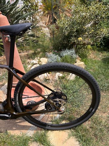 Used Orbea Denna M30 2025 2025 Road & Gravel, Red — image 3 of 8