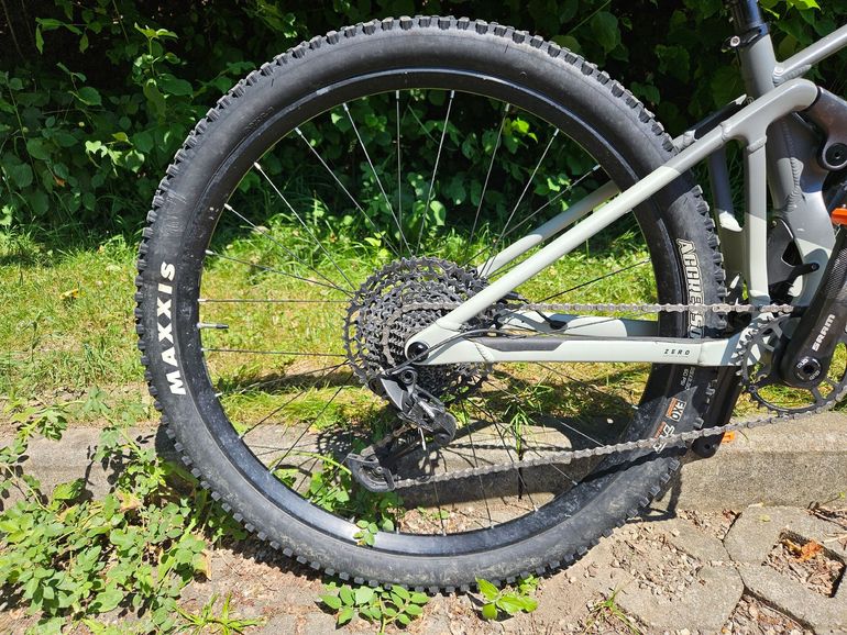 Käytetty Mondraker RAZE 2024 2024 Mountainbike — kuva 3 / 10