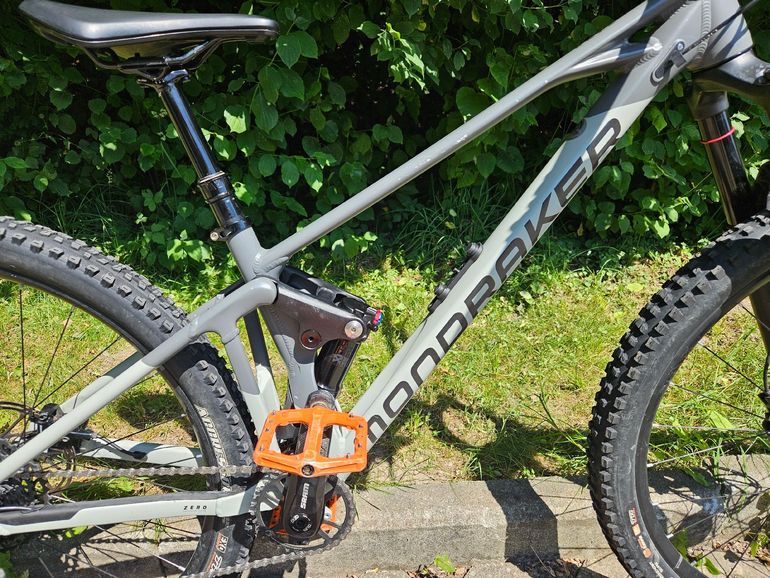 Käytetty Mondraker RAZE 2024 2024 Mountainbike — kuva 10 / 10