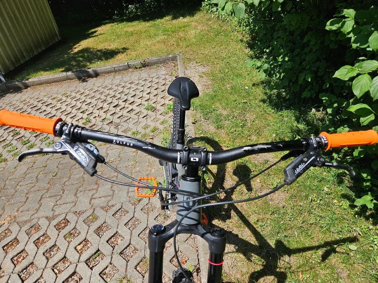 Käytetty Mondraker RAZE 2024 2024 Mountainbike — kuva 5 / 10