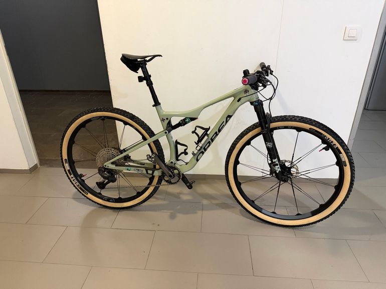 Gebrauchtes Orbea OIZ M30 2022 2022 Mountainbike, Grün — Bild 2 von 21