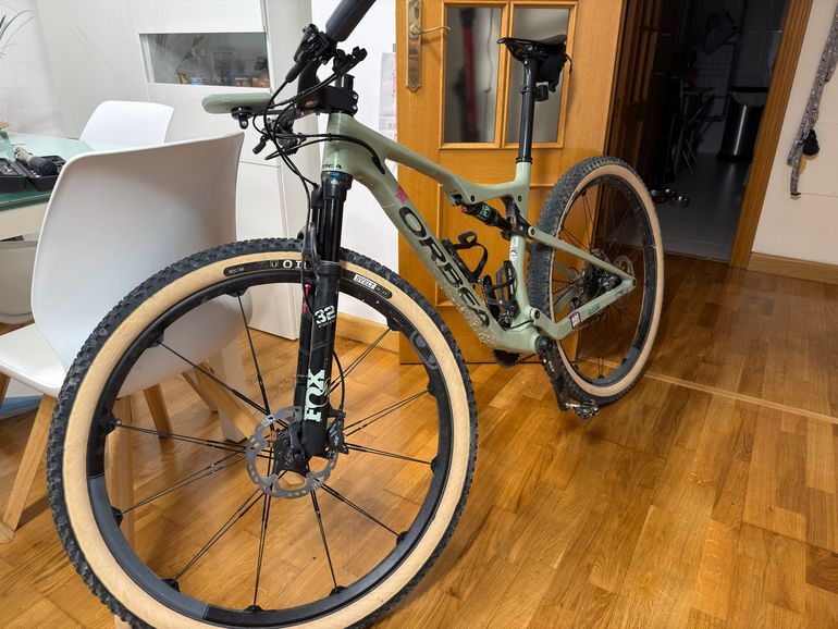 Gebrauchtes Orbea OIZ M30 2022 2022 Mountainbike, Grün — Bild 12 von 21