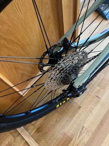 Gebrauchtes Orbea OIZ M30 2022 2022 Mountainbike, Grün — Bild 21 von 21
