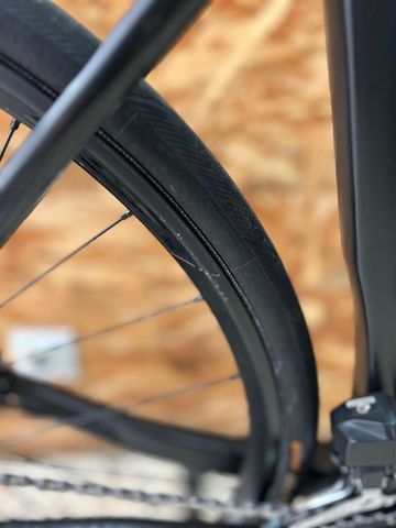Canyon Endurace CF 7 Di2 2024 2024 Road & Gravel usato, Nero — immagine 11 di 13