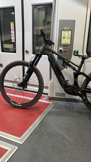 Used Focus SAM² 6.8 2025 2025 Mountainbike, Green, 29, 27.5 — image 4 of 4