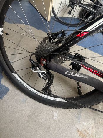Used CUBE Ltd Shimano Deore XT 2011 Mountainbike, Light Gray — image 3 of 6
