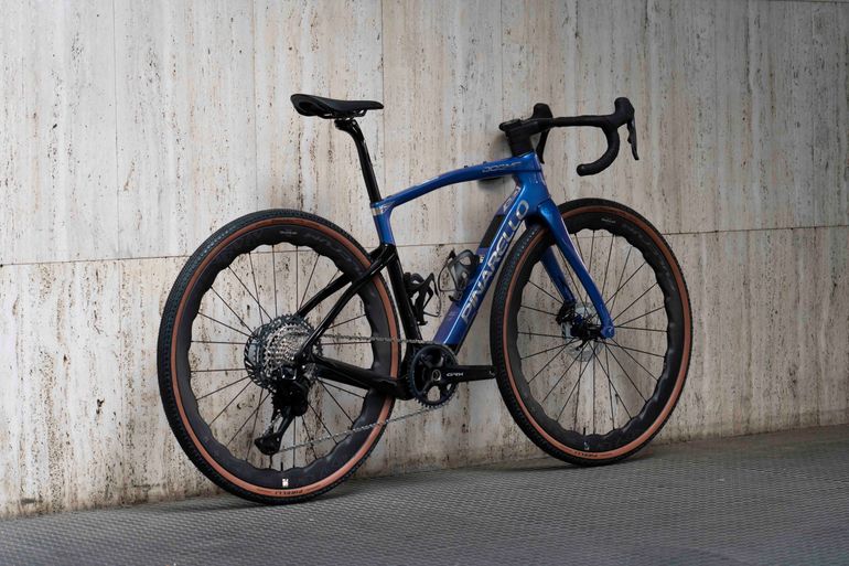 Used Pinarello Dogma GR 2026 | Shimano GRX 1x12 | Fulcrum Sharq 42 Polartec | Size 50 | 0 Km | Brand New 2026 Road & Gravel, Blue — image 2 of 9