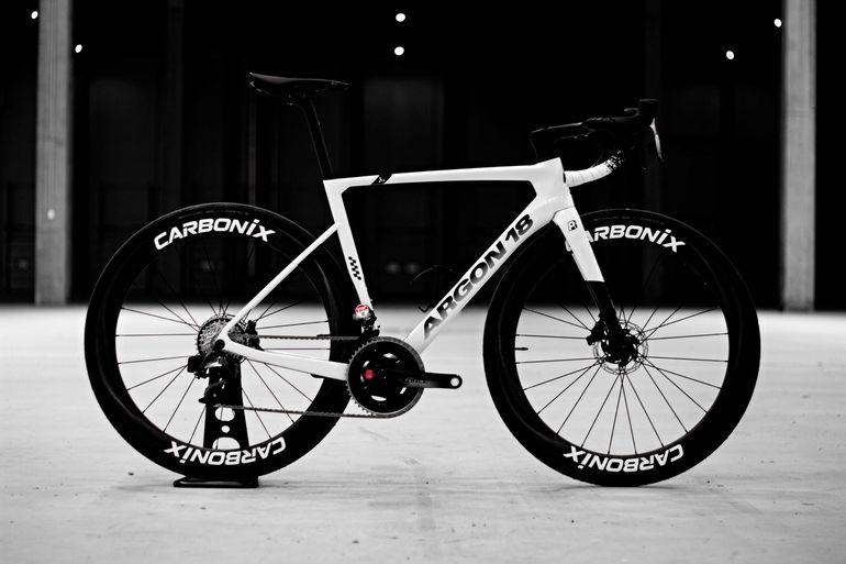 Used Argon 18 Sum SRAM Force AXS 2026 2026 Road & Gravel, White — image 1 of 9