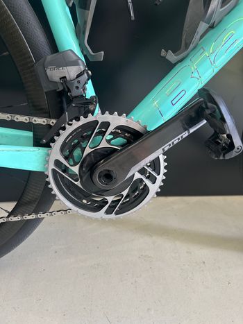 Używany Bianchi Specialissima - Red eTap AXS 2022 2022 Road & Gravel — zdjęcie 9 z 11
