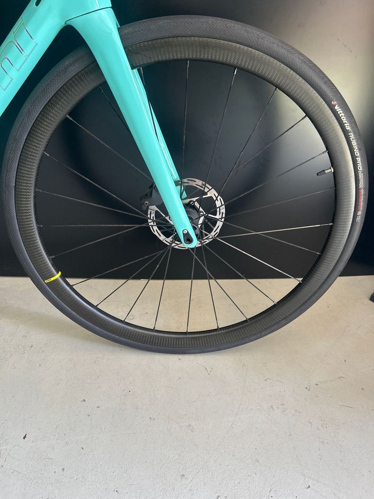 Używany Bianchi Specialissima - Red eTap AXS 2022 2022 Road & Gravel — zdjęcie 5 z 11