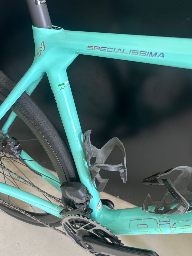 Używany Bianchi Specialissima - Red eTap AXS 2022 2022 Road & Gravel — zdjęcie 7 z 11