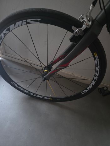 Used Specialized Men's Tarmac Comp 2018 2018 Road & Gravel, Black — image 3 of 3
