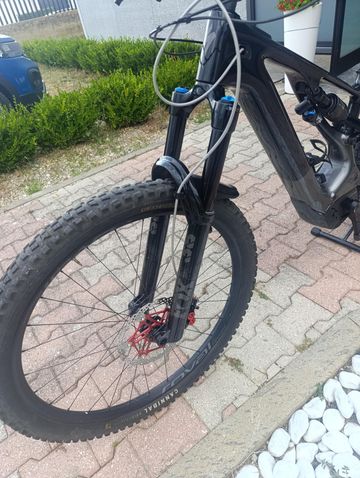 Specialized Turbo Levo Expert 2022 2022 Mountainbike usato, Nero — immagine 5 di 8