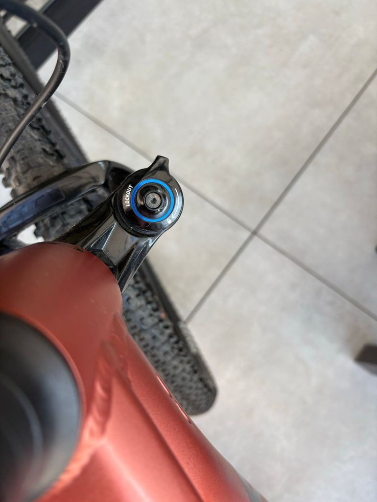 Used Orbea ONNA 20 2024 2024 Mountainbike, Orange, 27.5, 29 — image 9 of 9