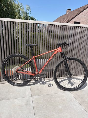 Used Orbea ONNA 20 2024 2024 Mountainbike, Orange, 27.5, 29 — image 1 of 9