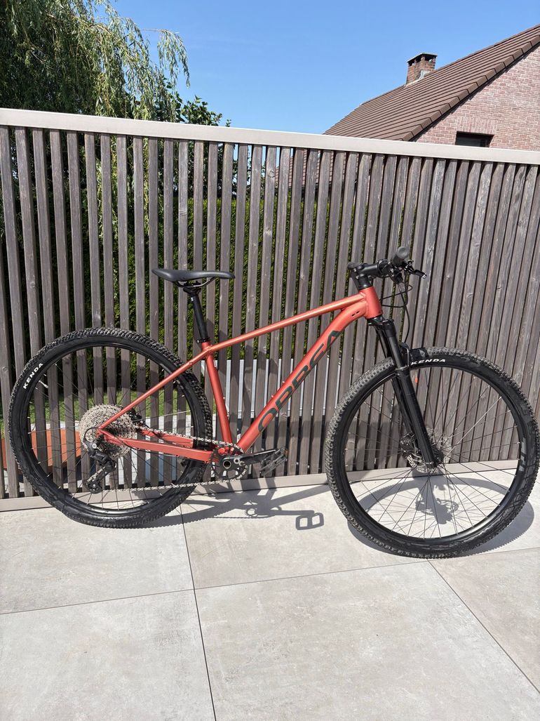 Used Orbea ONNA 20 2024 2024 Mountainbike, Orange, 27.5, 29 — image 1 of 9