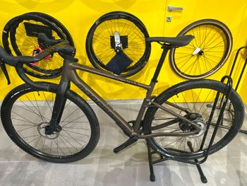 Used Mondraker ARID S 2025 2025 Road & Gravel, Black — image 6 of 6