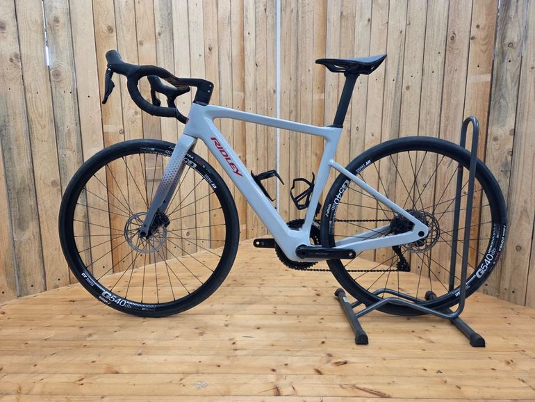 Used Ridley E-Grifn - Shimano 105 - 2x12 2024 2024 Road & Gravel, Light Gray — image 3 of 3
