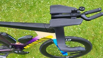 Canyon Speedmax CF SLX Hawaii LTD 2023 2023 Road & Gravel de segunda mano, Morado — imagen 2 de 7