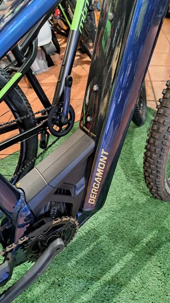 Bergamont E-Revox Premium Sport 2023 2023 Mountainbike de segunda mano, Azul — imagen 6 de 6
