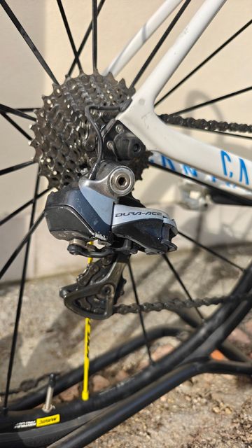 Tweedehands Canyon Ultimate Shimano Dura Ace Di2 2017 Road & Gravel — afbeelding 3 van 14