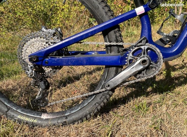 Used Rocky Mountain Altitude Carbon 90 Rally Edition 2021 2021 Mountainbike, Blue, 27.5, 29 — image 5 of 12