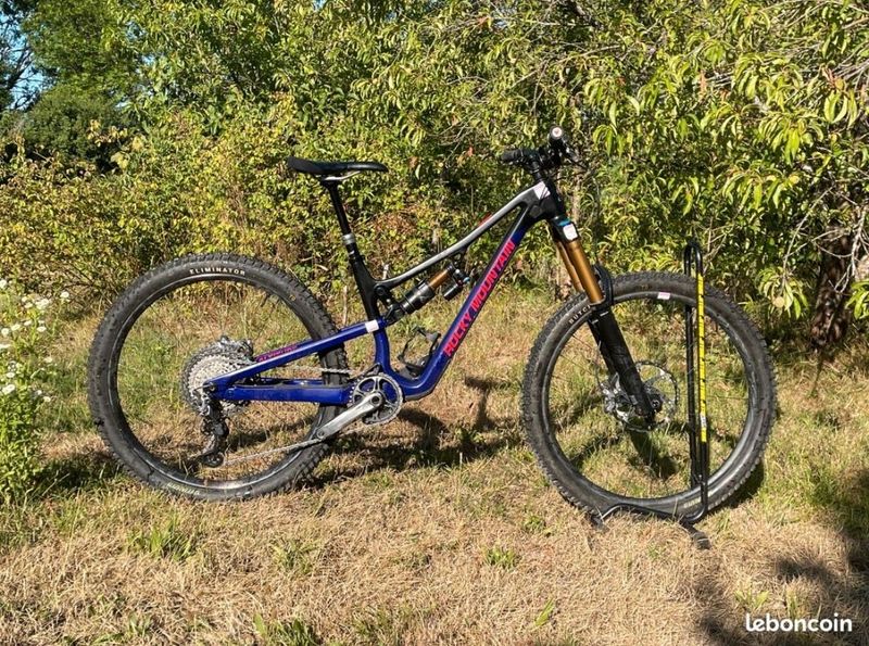 Gebrauchtes Rocky Mountain Altitude Carbon 90 Rally Edition 2021 2021 MTB