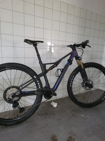 Gebrauchtes Orbea OIZ M-TEAM 2023 2023 Mountainbike, Violett — Bild 3 von 3