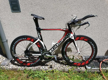 Używany Airstreeem 945 TT Plus 2016 Road & Gravel — zdjęcie 1 z 8