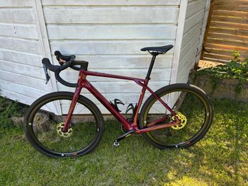 Used Lapierre Crosshill CF 6.0 2025 2025 Road & Gravel, Red — image 2 of 8