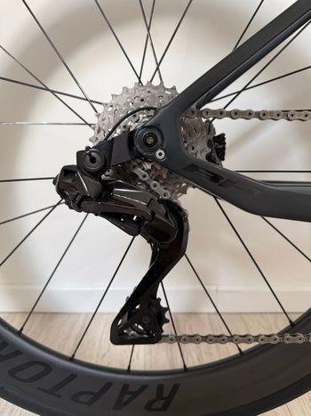 BH AEROLIGHT 8.0 2023 2023 Road & Gravel d'occasion — image 10 sur 12