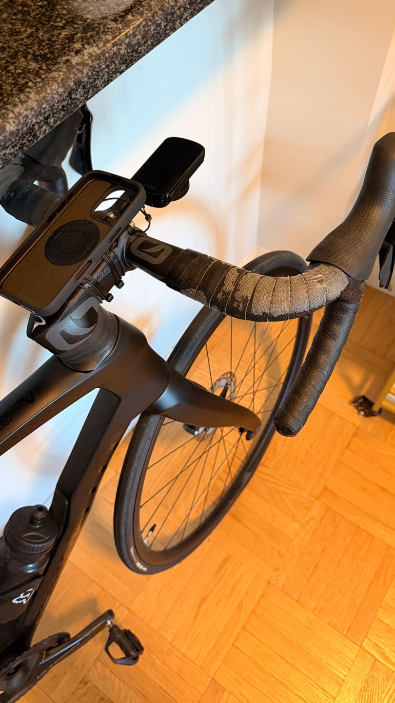 Used Pinarello Prince Disk Ultegra Bike 2021 2021 Road & Gravel, Black — image 4 of 7