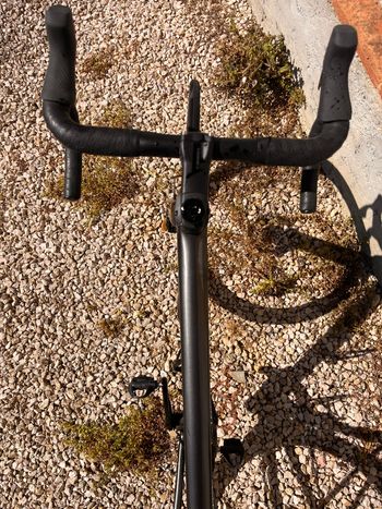 Tweedehands Specialized Tarmac SL8 Expert 2024 2024 Road & Gravel — afbeelding 2 van 10