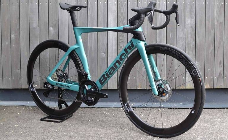 Used Bianchi Oltre PRO SRAM FORCE ETAP AXS 2025 2025 Road & Gravel, Green — image 2 of 4