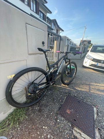 Tweedehands Orbea OIZ M30 2018 2018 Mountainbike — afbeelding 1 van 3