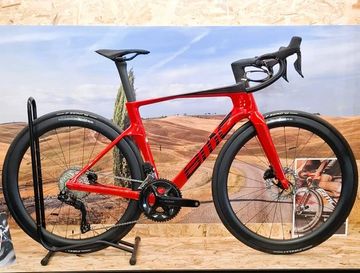 BMC TEAMMACHINE R01 FIVE 2027 2027 Road & Gravel usato