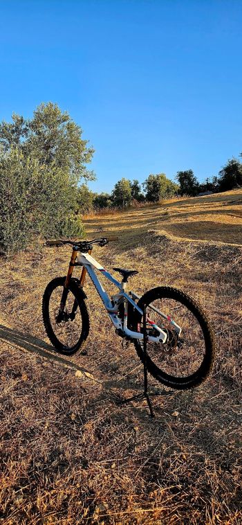 Gebrauchtes Mondraker Summum Shimano Saint 2024 Mountainbike, Weiß — Bild 4 von 22